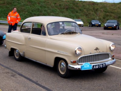 Nationale oldtimerdag Zandvoort 2010, 1956 OPEL OLYMPIA, AM-78-71 pic2