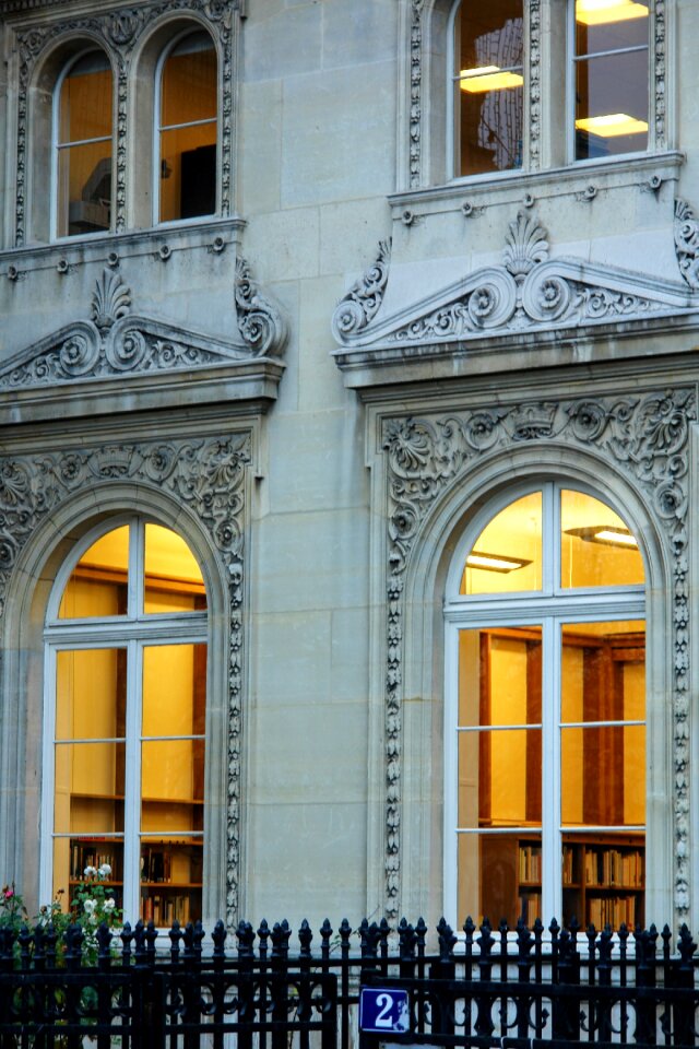 France building ornament