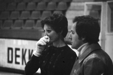 Nationale kampioenschappen kunstrijden in Den Haag Diane de Leeuw en trainer C, Bestanddeelnr 928-3414
