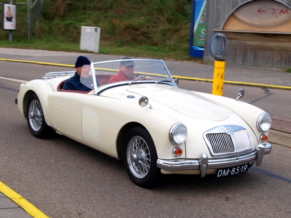 Nationale oldtimerdag Zandvoort 2010, 1961 MG 1600 A, DM-85-19