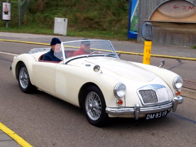 Nationale oldtimerdag Zandvoort 2010, 1961 MG 1600 A, DM-85-19