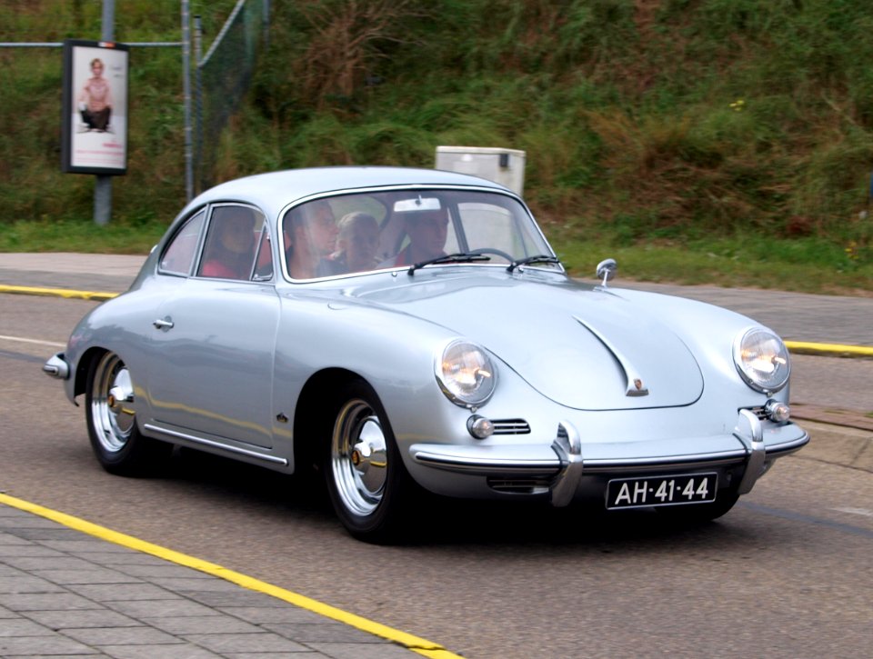 Nationale oldtimerdag Zandvoort 2010, 1963 PORSCHE 356A 1600, AH-41-45 pic1