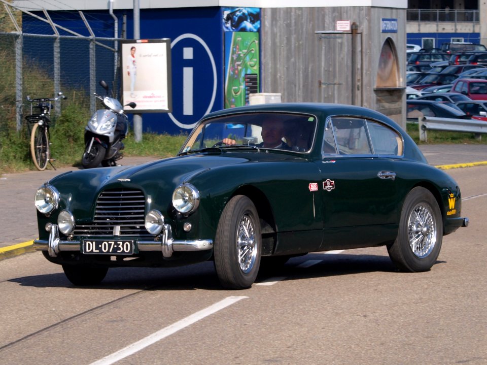 Nationale oldtimerdag Zandvoort 2010, 1954 ASTON-MARTIN DB24, AM-95-48 pic1