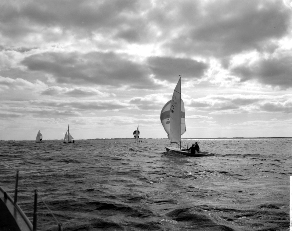 Nationale kampioenszeilenwedstrijden op het IJsselmeer voor Medemblik, de zeiler, Bestanddeelnr 916-8739