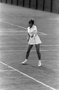 Nationale Tenniskampioenschappen te Scheveningen. Judith Salome in aktie, Bestanddeelnr 920-5789