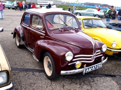 Nationale oldtimerdag Zandvoort 2010, 1954 RENAULT 4CV, AM-87-29