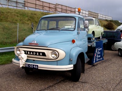 Nationale oldtimerdag Zandvoort 2010, 1964 FORD THAMES TRADER, BE-50-46 pic2