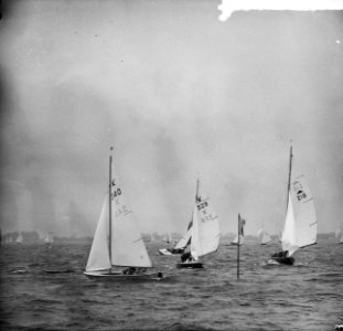 Nationale zeilwedstrijden op de Westeinder Plassen . Sternklasse en Pampusklasse, Bestanddeelnr 915-3404