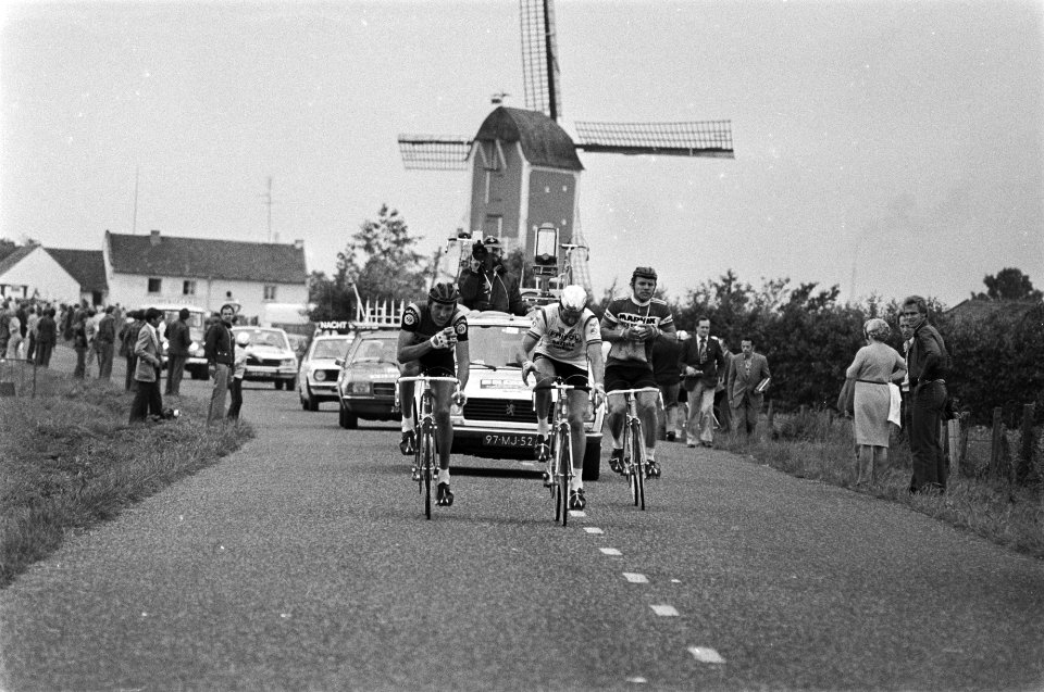 Nationale wielerkampioenschappen profs in Limburg kort voor ontsnapping Den Her, Bestanddeelnr 929-2428