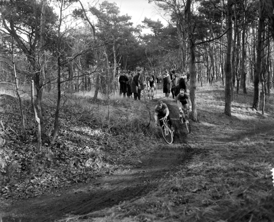 Nationale cyclecross op Duinhorst te Den Haag , Arie Van Wetten , de amateurs, Bestanddeelnr 910-1181