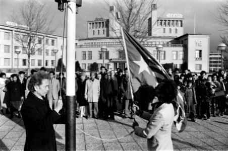 Nationale dag West Papoea Nieuw GuineaMelanesia in Den Haag het hijsen van de , Bestanddeelnr 930-5668