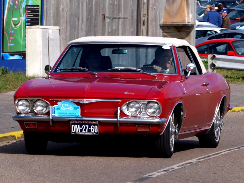 Nationale oldtimerdag Zandvoort 2010, 1965 CHEVROLET CORVAIR MONZA, DM-27-60 pic 1