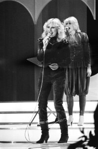 Nationale finale Eurovisie Songfestival in Circustheater in Scheveningen. Bonnie, Bestanddeelnr 932-0022