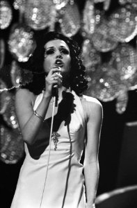 Nationale finale van het Eurovisie Songfestival in Scheveningen nr. 7 Patricia, Bestanddeelnr 922-1431