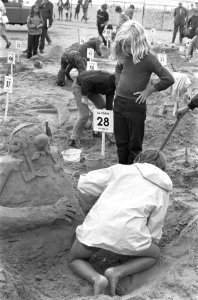 Nationale zandbouwwedstrijd in Scheveningen, Bestanddeelnr 924-7390