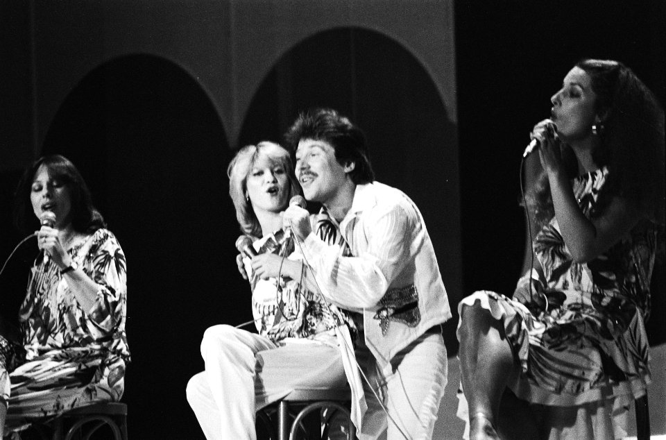 Nationale finale Eurovisie Songfestival in Circustheater in Scheveningen. Bill v, Bestanddeelnr 932-0016