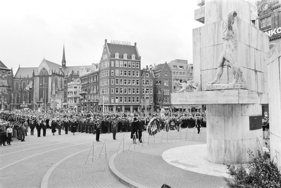 Nationale Dodenherdenking op de Dam (overzicht), Bestanddeelnr 933-9694