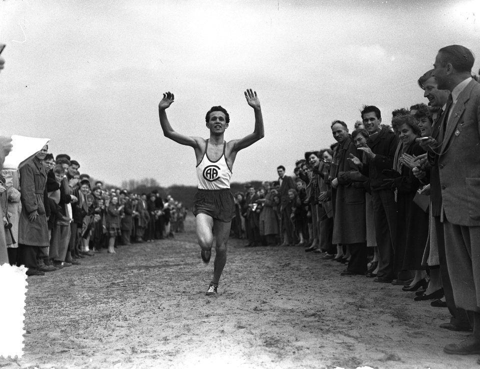 Nationale Veldloop Kampioenschappen 1954 in Heerenduinen IJmuiden, Bestanddeelnr 906-3602