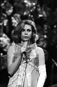 Nationale finale van het Eurovisie Songfestival in Scheveningen Conny Vink, Bestanddeelnr 922-1422