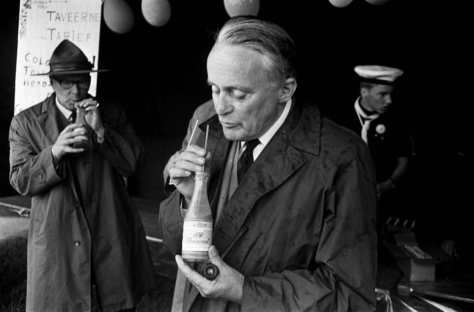 Nationale Waterkamp in Nieuwkoop door mr. J. Klaasesz ( Commissaris van de Konin, Bestanddeelnr 918-0165