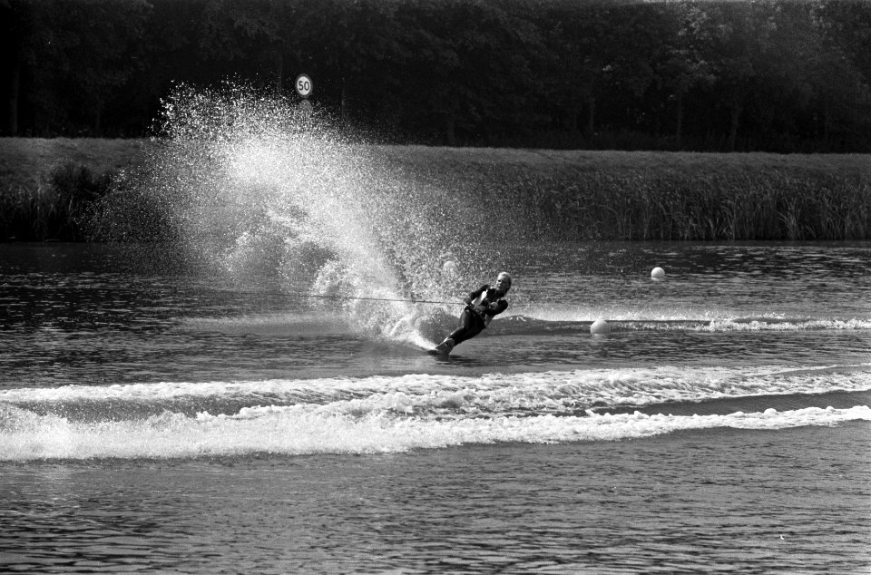 Nationale waterski-kampioenschappen op de Bosbaan, Bestanddeelnr 926-5757
