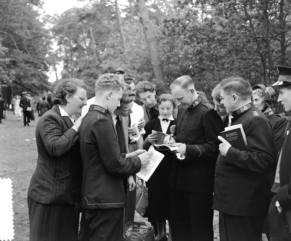 Nationale Velddag Leger des Heils Baarn Kolonel Westergaard (Londen), Bestanddeelnr 906-5406