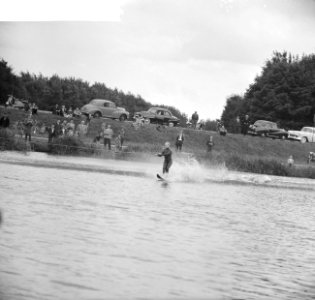 Nationale Waterskikampioenschappen op de Bosbaan, Bestanddeelnr 912-7604