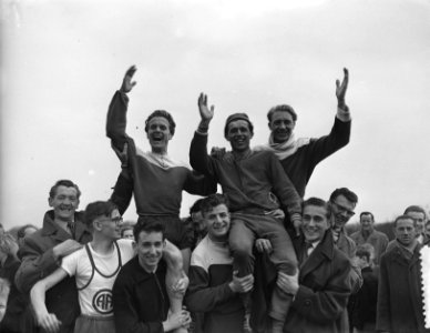 Nationale Veldloop Kampioenschappen 1954 in Heerenduinen IJmuiden, Bestanddeelnr 906-3601