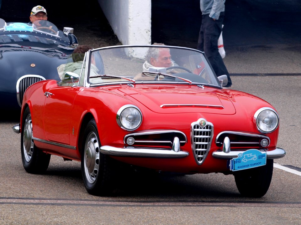 Nationale oldtimerdag Zandvoort 2010, ALFA ROMEO GIULIA 1600 SPIDER, AL-47-80 pic3