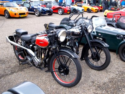Nationale oldtimerdag Zandvoort 2010, Ariel Red Hunter-1
