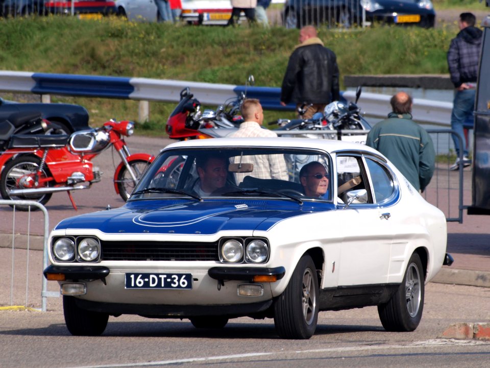 Nationale oldtimerdag Zandvoort 2010, 1974 FORD CAPRI RS INJECTION 16-DT-36 pic2