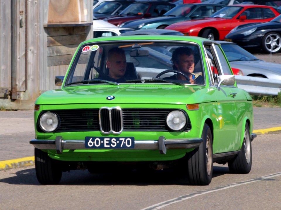 Nationale oldtimerdag Zandvoort 2010, 1975 BMW 2002