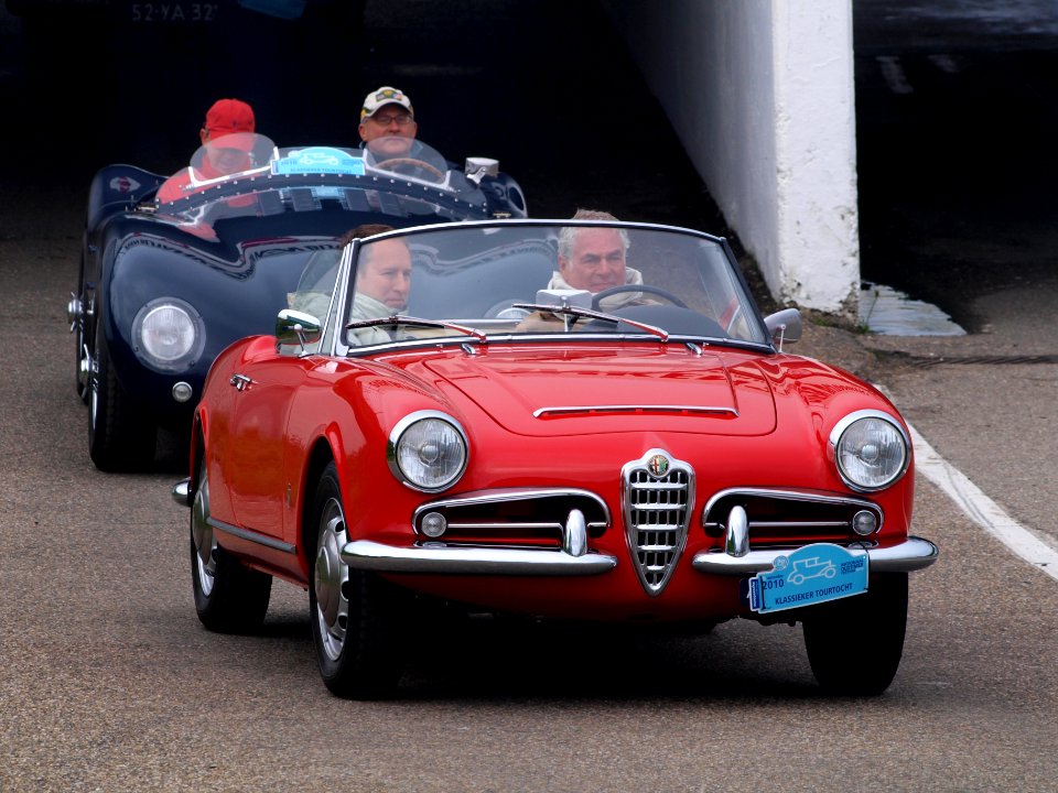Nationale oldtimerdag Zandvoort 2010, ALFA ROMEO GIULIA 1600 SPIDER, AL-47-80 pic2