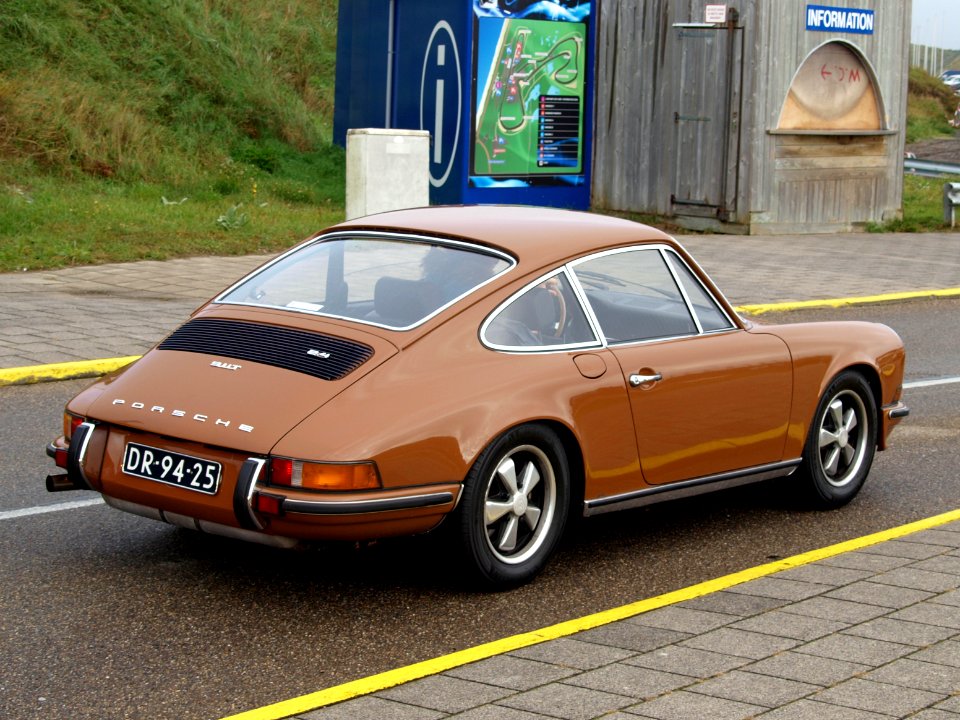 Nationale oldtimerdag Zandvoort 2010, 1972 PORSCHE 911 T, DR-94-25 pic2