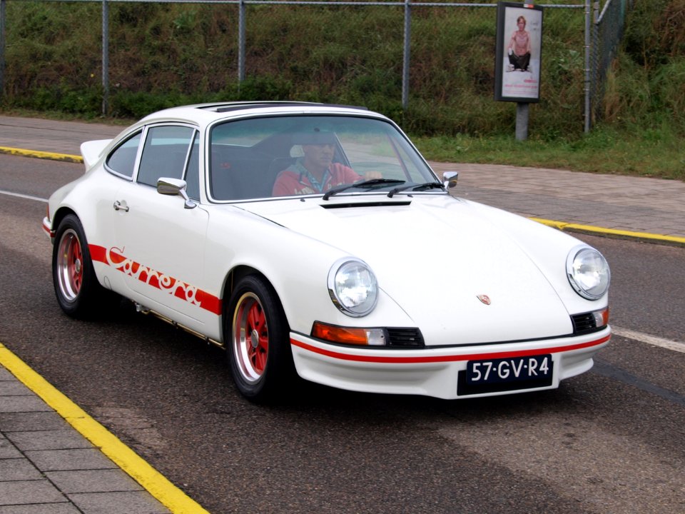 Nationale oldtimerdag Zandvoort 2010, 1984 PORSCHE 911 CARRERA COUPE, 57-GV-R4