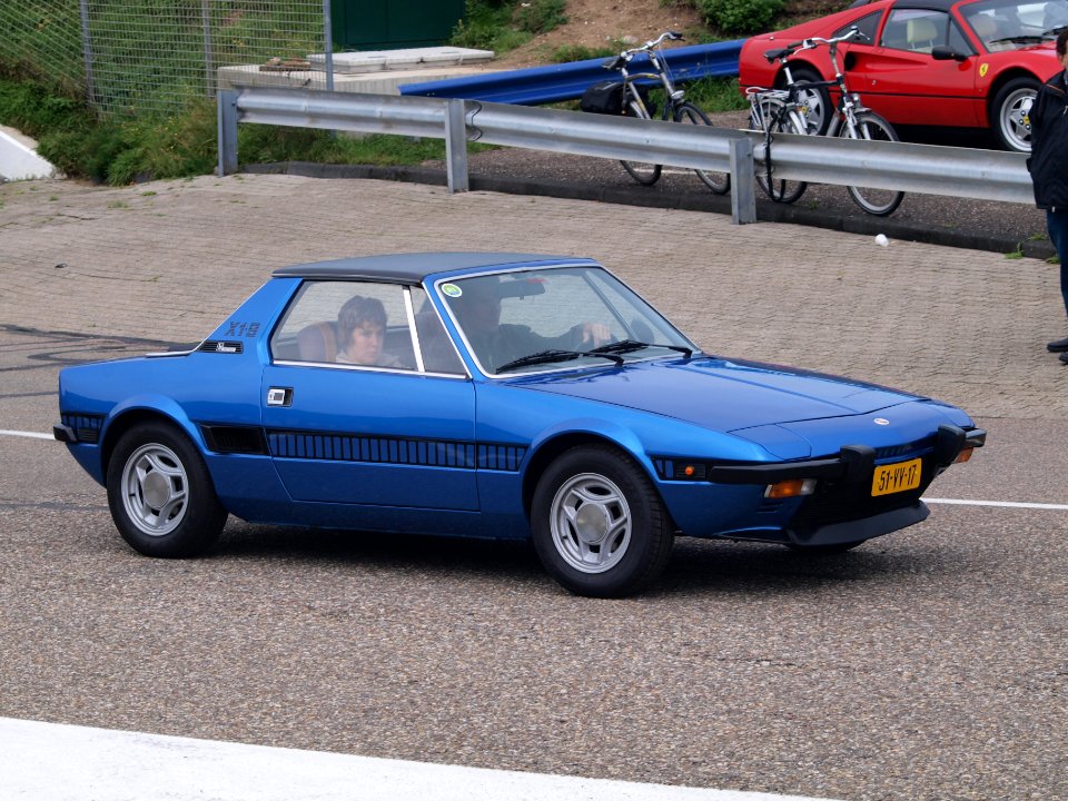 Nationale oldtimerdag Zandvoort 2010, 1978 FIAT X1-9, 51-VV-18 pic1