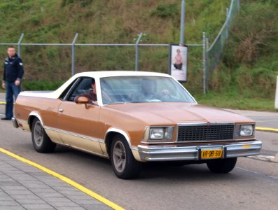 Nationale oldtimerdag Zandvoort 2010, CHEVROLET EL CAMINO PICK UP VR-DB-68 pic2