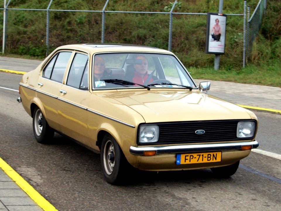Nationale oldtimerdag Zandvoort 2010, 1980 FORD ESCORT 1300 GL, FP-71-BN