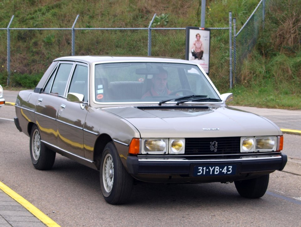 Nationale oldtimerdag Zandvoort 2010, 1976 PEUGEOT 604 A31, 31-YB-43