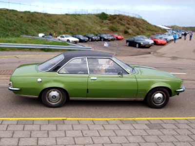 Nationale oldtimerdag Zandvoort 2010, 1973 OPEL COMMODORE AUTOMATIC, pic2