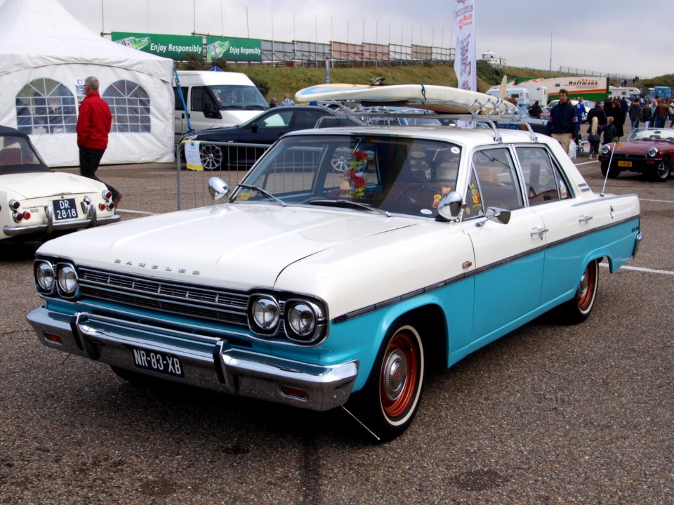 Nationale oldtimerdag Zandvoort 2010, 1966 RENAULT RAMBLER, NR-83-XB pic5