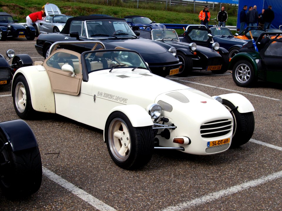 Nationale oldtimerdag Zandvoort 2010, DONKERVOORT(JD) D8 ZETEC SPORT, SL-DT-69 pic4