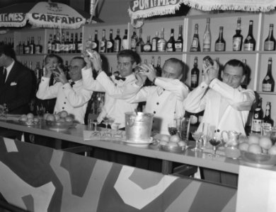 Nationale Cocktail Competitie in Krasnapolsky in Amsterdam, Bestanddeelnr 909-9708