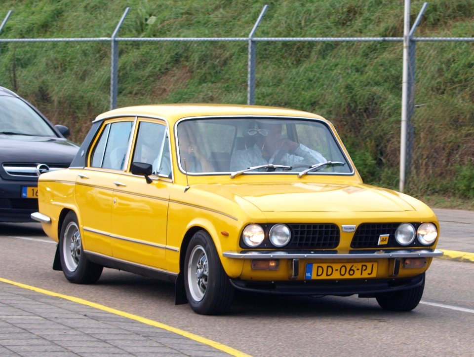 Nationale oldtimerdag Zandvoort 2010, 1978 TRIUMPH DOLOMITE 1850 HL, DD-06-PJ pic1