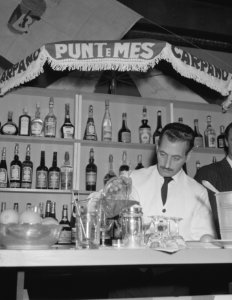 Nationale Cocktail Competitie in Krasnapolsky in Amsterdam, Bestanddeelnr 909-9707
