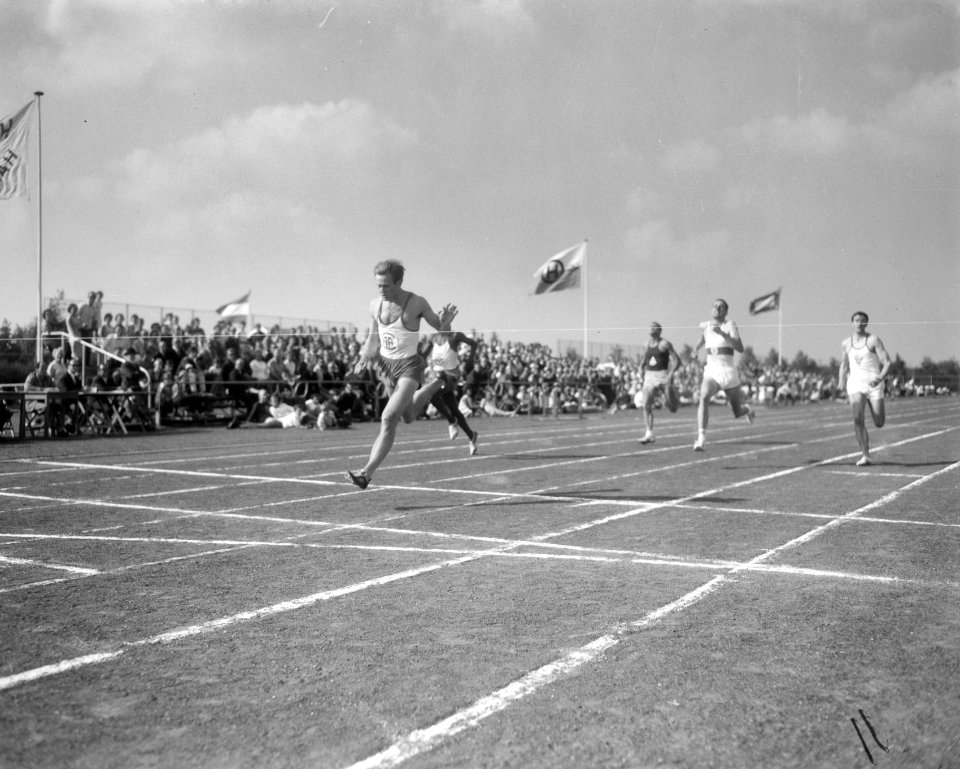 Nationale Atletiekwedstrijden te Haarlem, finish, Bestanddeelnr 919-4684