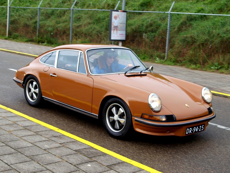 Nationale oldtimerdag Zandvoort 2010, 1972 PORSCHE 911 T, DR-94-25 pic1