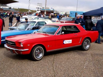 Nationale oldtimerdag Zandvoort 2010, 1965 FORD MUSTANG, AE-66-68 pic2
