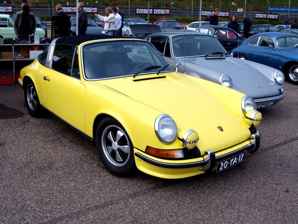 Nationale oldtimerdag Zandvoort 2010, 1973 PORSCHE 911 TARGA US, 20-YA-17 pic2