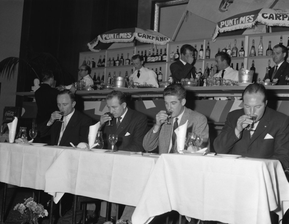 Nationale Cocktail Competitie in Krasnapolsky in Amsterdam, Bestanddeelnr 909-9704